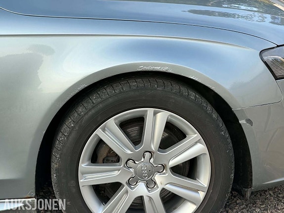 Audi A4 9 of 27