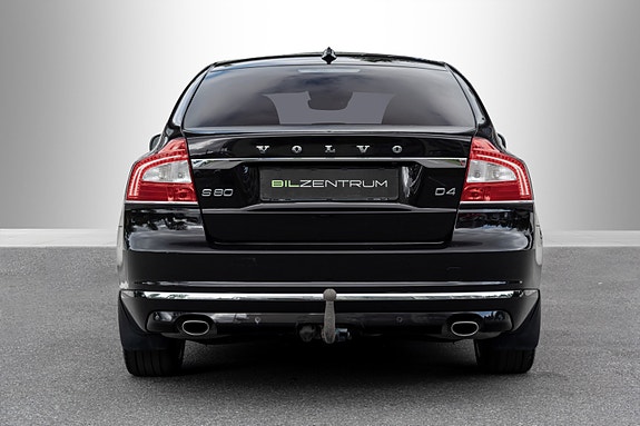 Volvo S80 4 of 30
