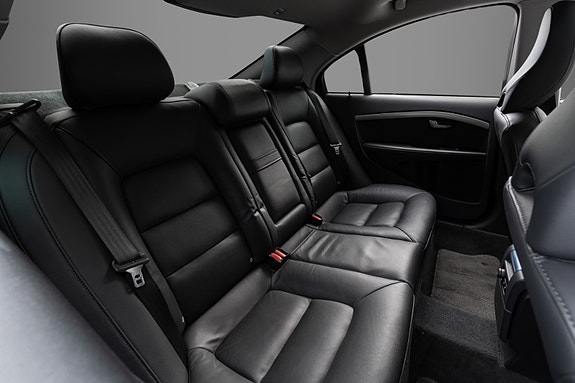 Volvo S80 13 of 30