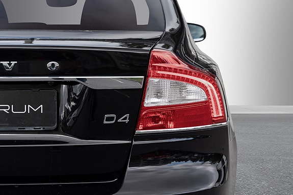 Volvo S80 8 of 30
