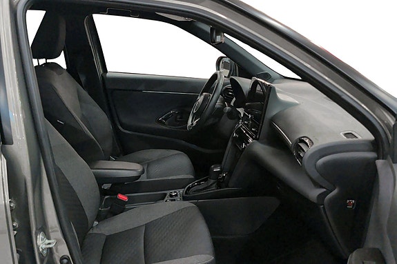 Toyota Yaris Cross 16 of 21