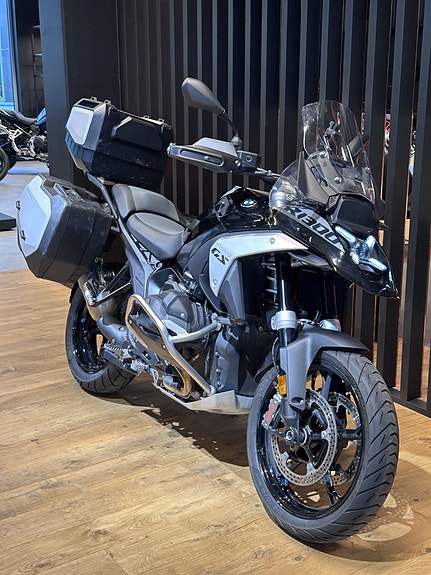 BMW R 1300 GS "Fullutstyrt" med koffertsett 4 of 8