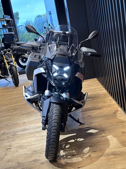 BMW R 1300 GS "Fullutstyrt" med koffertsett 5 of 8