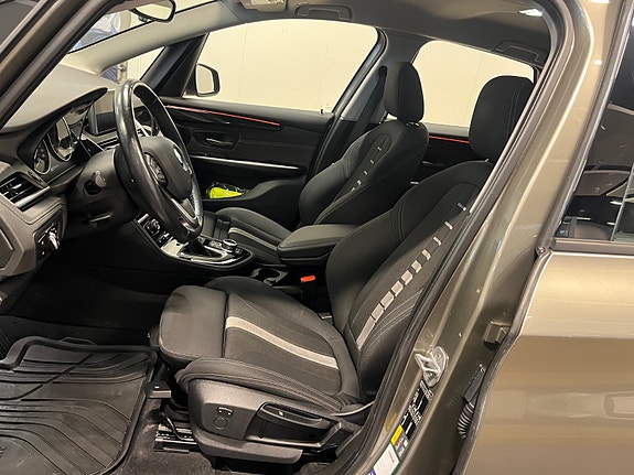 BMW 225xe 11 of 30