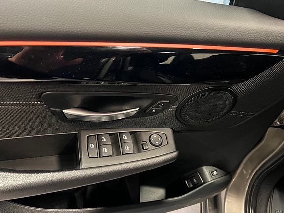 BMW 225xe 24 of 30