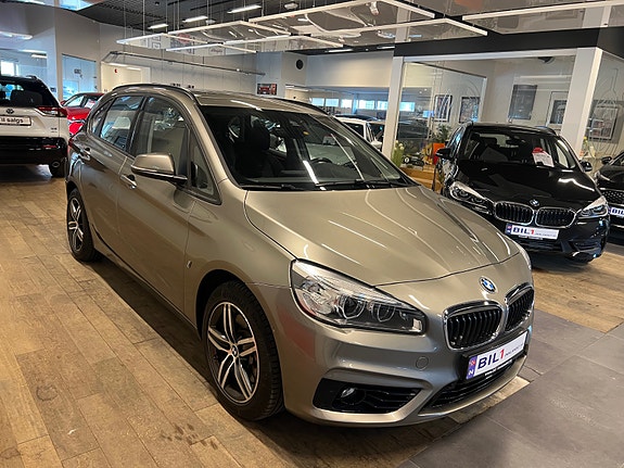 BMW 225xe 7 of 30