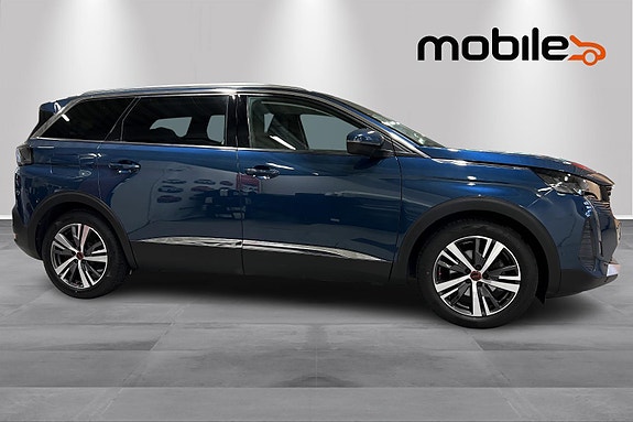 Peugeot 5008 2 of 29