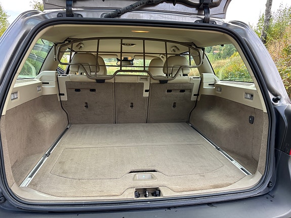 Volvo XC70 16 of 27