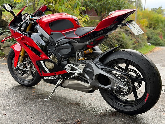 Ducati Panigale V4S CORSE 12 of 16