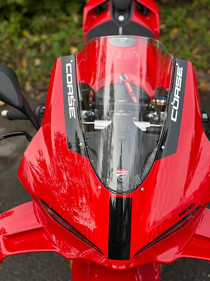 Ducati Panigale V4S CORSE 16 of 16