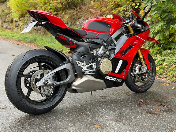 Ducati Panigale V4S CORSE 4 of 16
