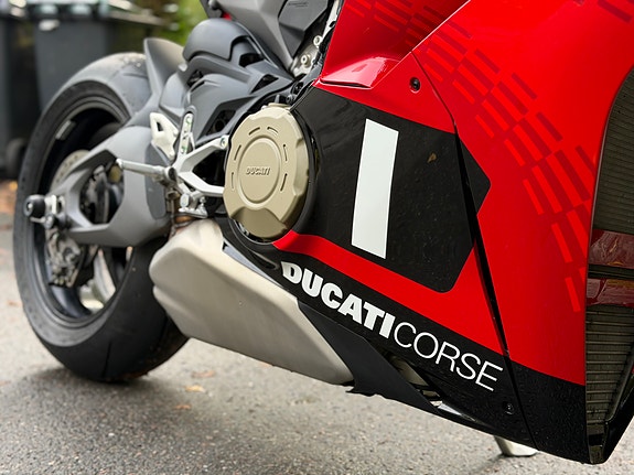 Ducati Panigale V4S CORSE 3 of 16