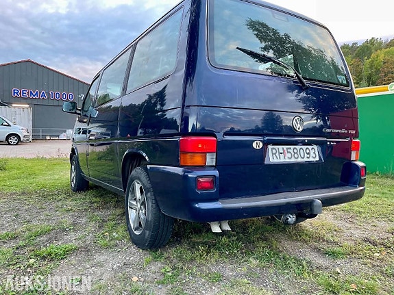 Volkswagen Caravelle 11 of 30