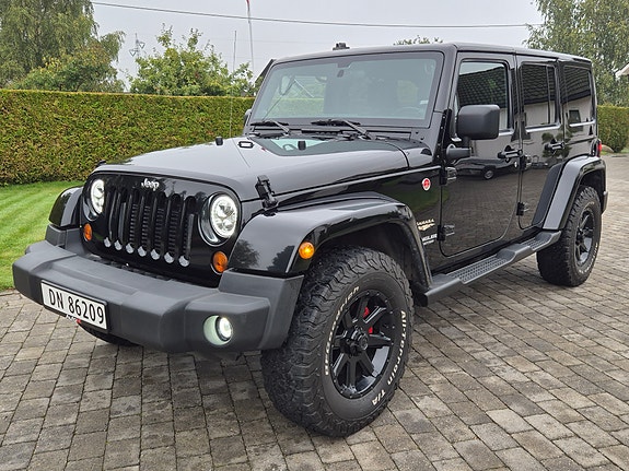 Jeep Wrangler 11 of 30