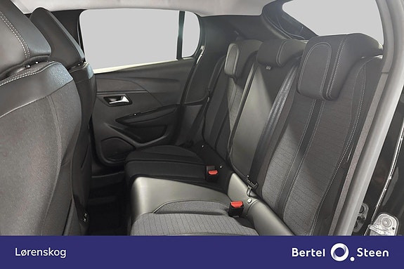 Peugeot e-208 12 of 24