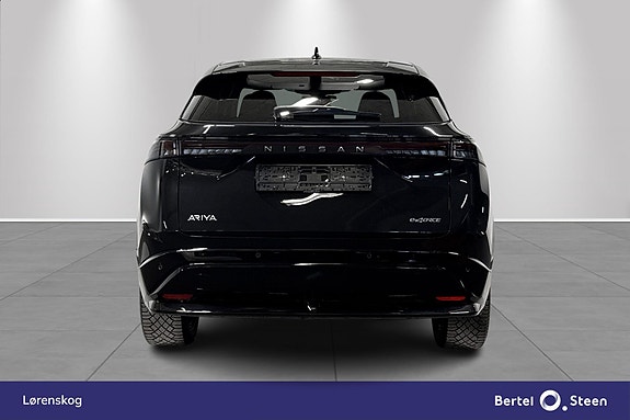 Nissan Ariya 4 of 26