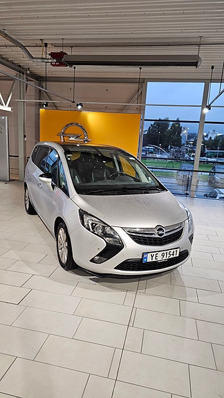 Opel Zafira Tourer 8 of 18