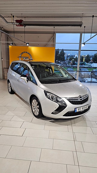 Opel Zafira Tourer 7 of 18