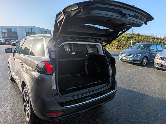 Peugeot 5008 10 of 29