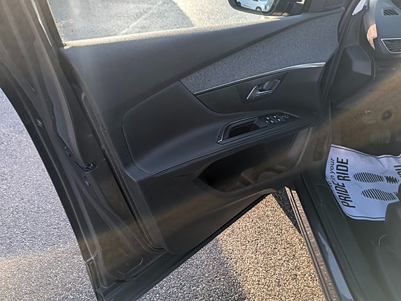 Peugeot 5008 24 of 29