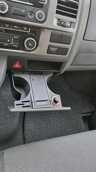 Volkswagen Caravelle 8 of 27
