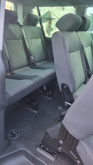 Volkswagen Caravelle 21 of 27