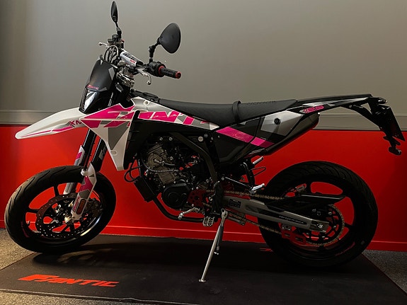 Fantic 125cc Performance ABS-Bremser. Ny 2026 modell. 13 of 15