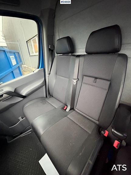 Mercedes-Benz Sprinter 23 of 30