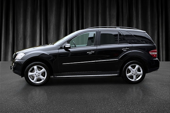 Mercedes-Benz ML280 5 of 21