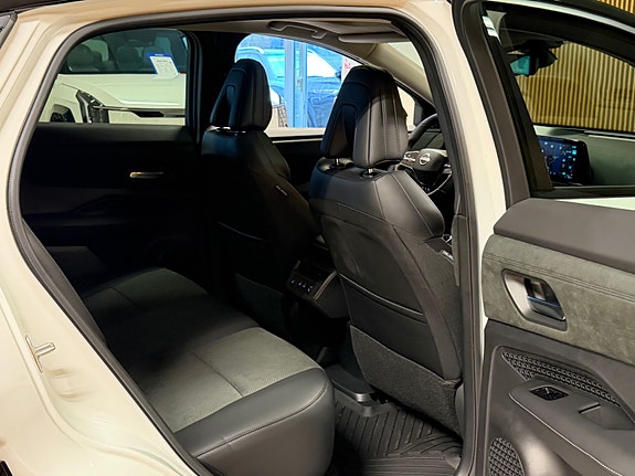 Nissan Ariya 22 of 25