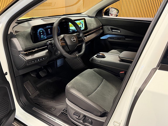 Nissan Ariya 12 of 25