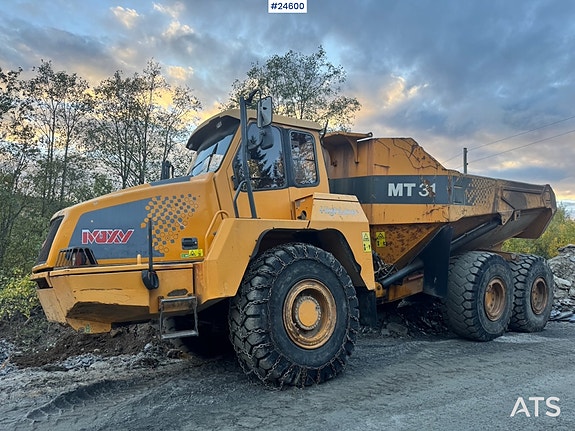 Moxy MT31 6x6 Dumper – 9070 Timer 2 of 14