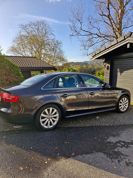Audi A4 3 of 23