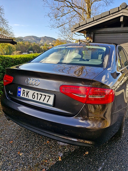 Audi A4 2 of 23
