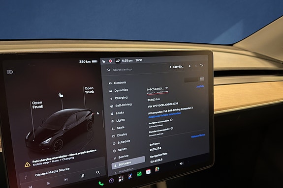 Tesla Model Y 16 of 19