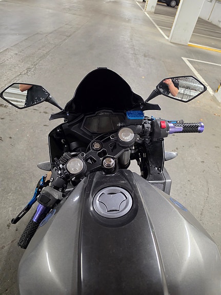 Yamaha YZF-R 125 8 of 15