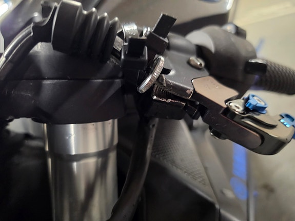 Yamaha YZF-R 125 11 of 15