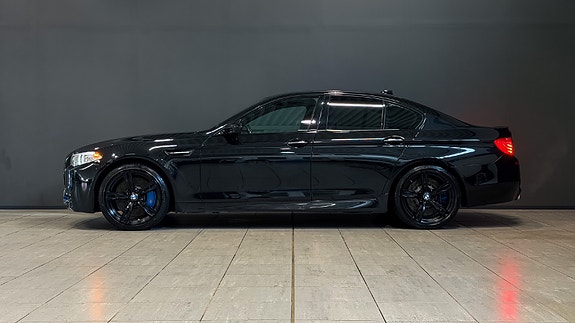 BMW M5 2 of 30