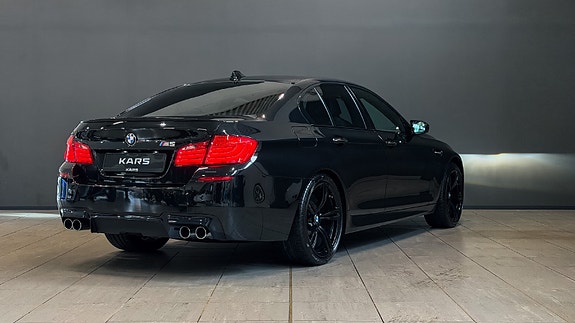 BMW M5 7 of 30