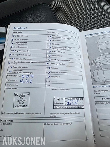 Volkswagen Caravelle 19 of 19