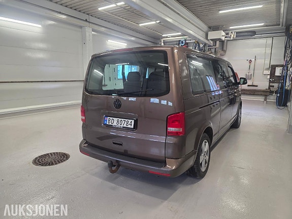Volkswagen Caravelle 4 of 19