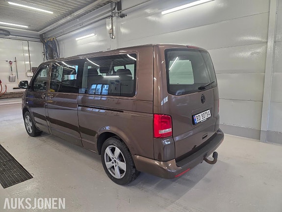 Volkswagen Caravelle 5 of 19