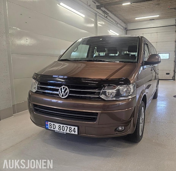 Volkswagen Caravelle 2 of 19