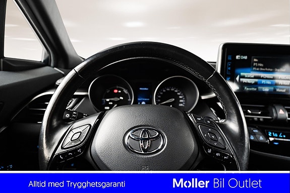 Toyota C-HR 8 of 18