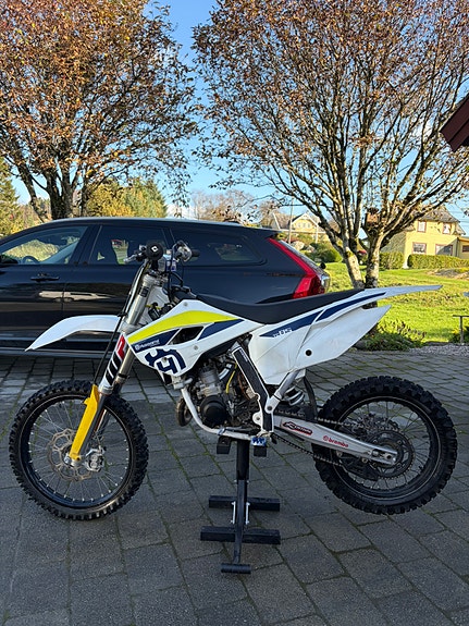 Husqvarna TC 85 2 of 18