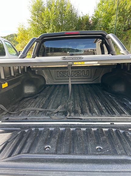 Isuzu D-max 10 of 26