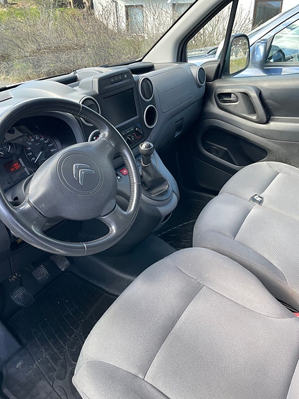 Isuzu D-max 6 of 26