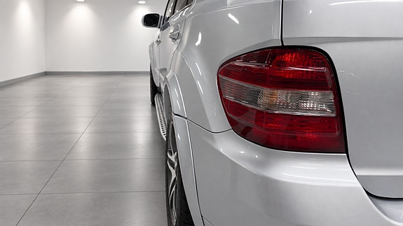 Mercedes-Benz ML280 11 of 30