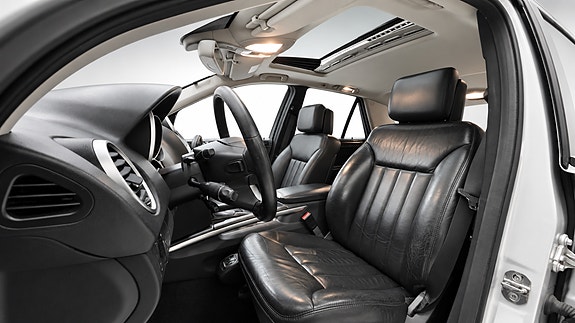 Mercedes-Benz ML280 16 of 30