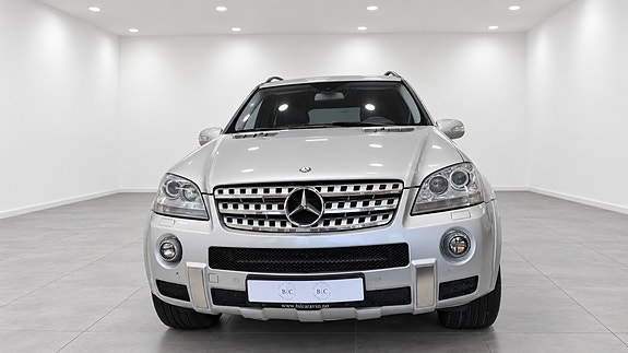 Mercedes-Benz ML280 7 of 30